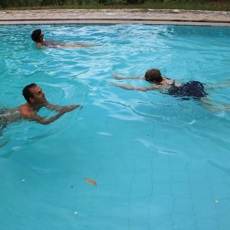 Bed and Breakfast Jungle Tide Kandy Esterno foto