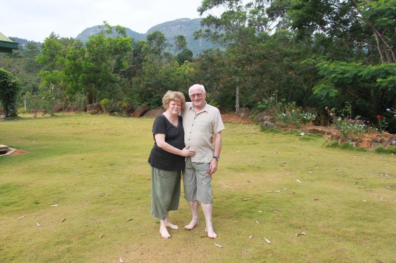Bed and Breakfast Jungle Tide Kandy Esterno foto