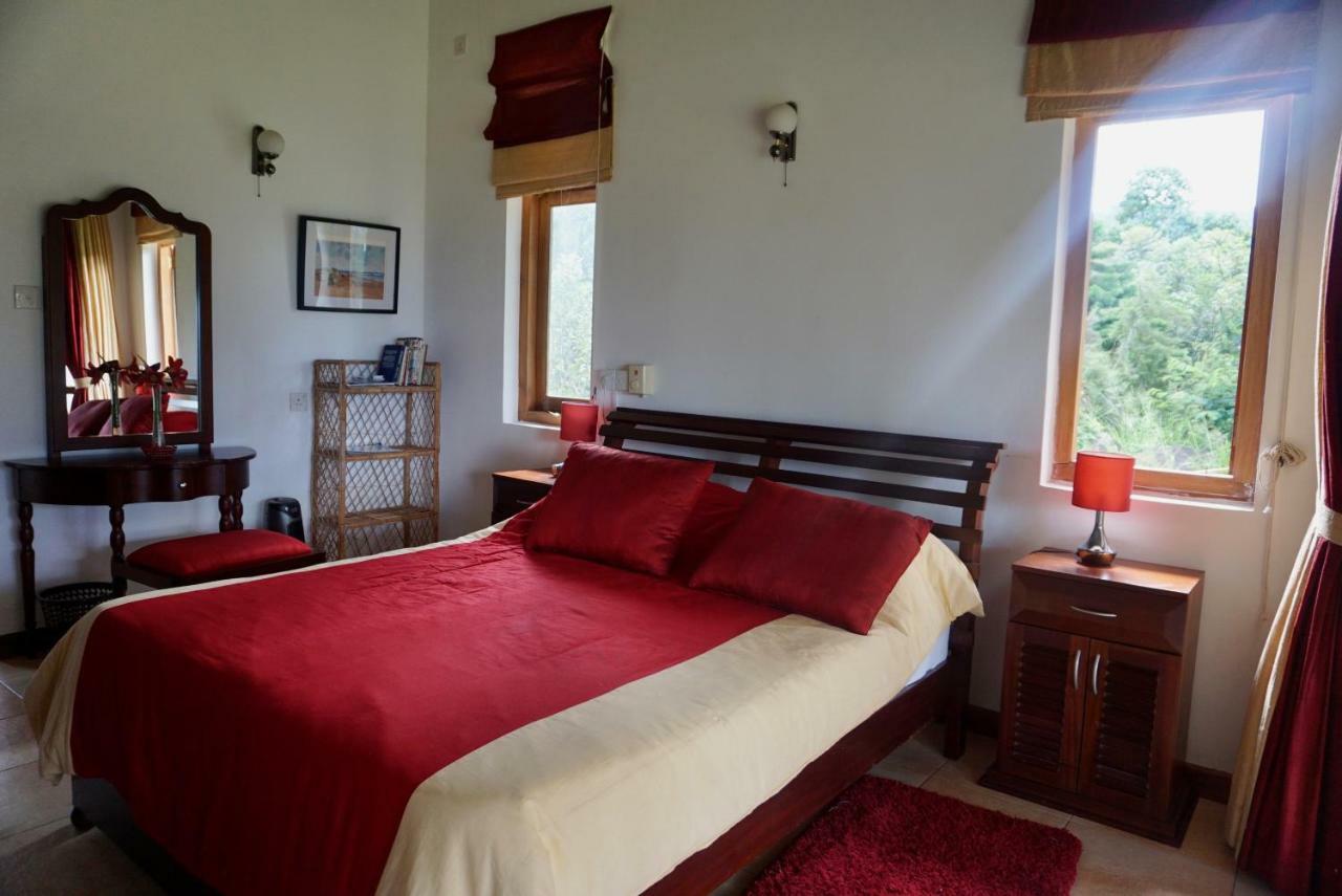 Bed and Breakfast Jungle Tide Kandy Esterno foto
